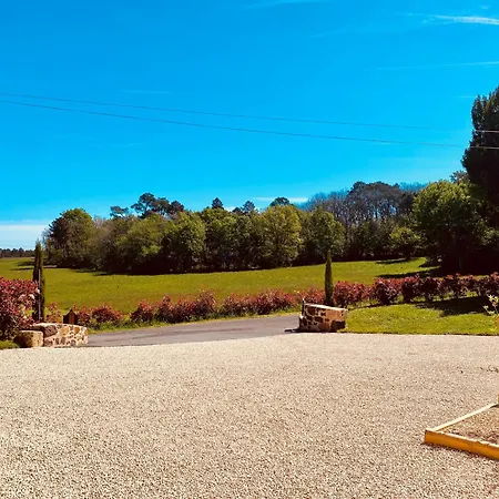 3-star Tourism Rated 1 Bedroom With Aircon And Private Pool - 40 Mins From Bergerac